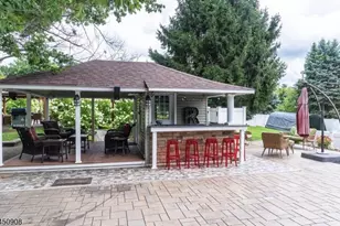 146 Changewater Rd, Washington Township, NJ 07882 - Photo 9