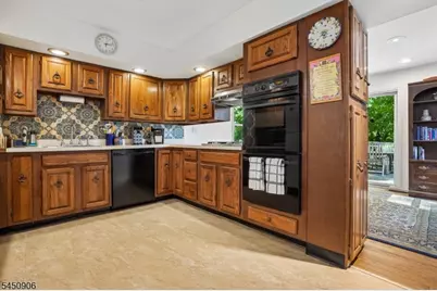 4 Kensington Rd, Madison, NJ 07940 - Photo 9