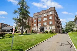 16 Forest St, Montclair, NJ 07042 - Photo 21