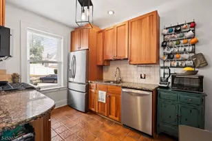 16 Forest St, Montclair, NJ 07042 - Photo 9