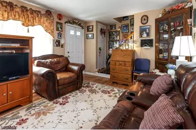 18 Seton Ln, Clifton, NJ 07013 - Photo 5