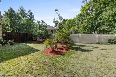 18 Seton Ln, Clifton, NJ 07013 - Photo 19