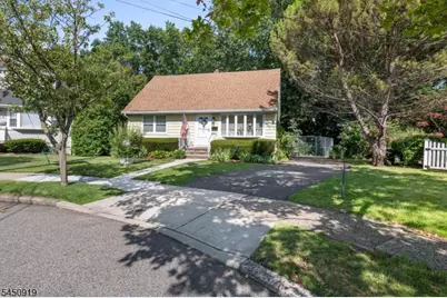 18 Seton Ln, Clifton, NJ 07013 - Photo 23