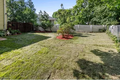 18 Seton Ln, Clifton, NJ 07013 - Photo 21