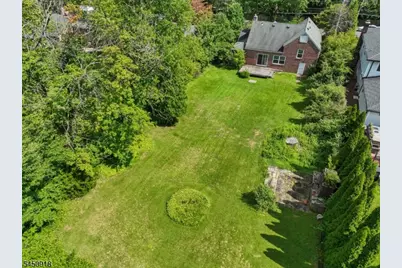 219 Ashland Rd, Summit, NJ 07901 - Photo 17