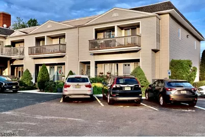 31 Willow Wood Sq #31, East Rutherford, NJ 07073 - Photo 11