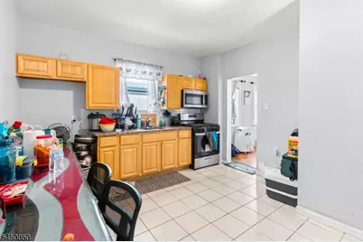 81 Schley St, Newark, NJ 07112 - Photo 9
