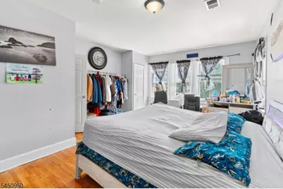 81 Schley St, Newark, NJ 07112 - Photo 15