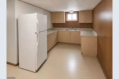 16 Jackson Avenue, Hackensack, NJ 07606 - Photo 21