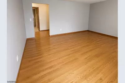 16 Jackson Avenue, Hackensack, NJ 07606 - Photo 17