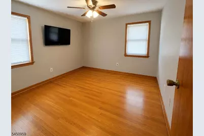 16 Jackson Avenue, Hackensack, NJ 07606 - Photo 19
