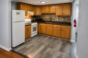 42 Lake St, East Orange, NJ 07017 - Photo 5