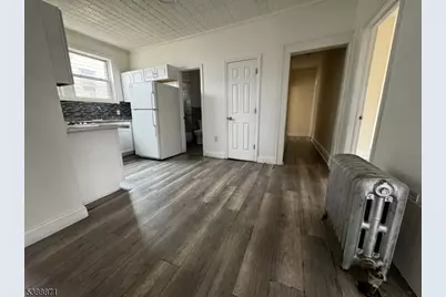 432 E 26th St, Paterson, NJ 07514 - Photo 3