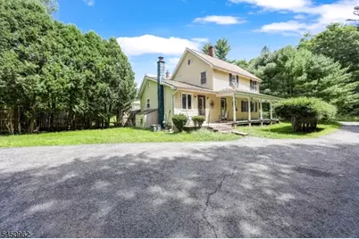 39 Clinton Rd, West Milford, NJ 07435 - Photo 3