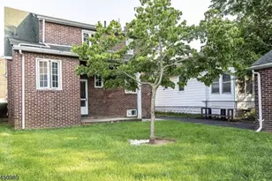 127 Hussa St, Linden, NJ 07036 - Photo 7