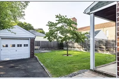 127 Hussa St, Linden, NJ 07036 - Photo 5