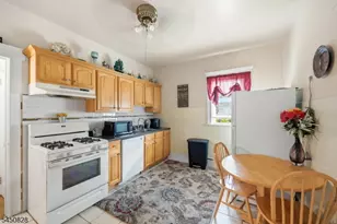 948 Van Houten Ave, Clifton, NJ 07013 - Photo 15