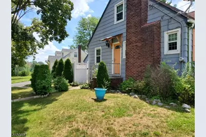 164 W Grant Ave, Roselle Park, NJ 07204 - Photo 3
