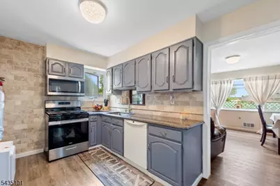 54 Sycamore Dr, Belleville, NJ 07109 - Photo 9