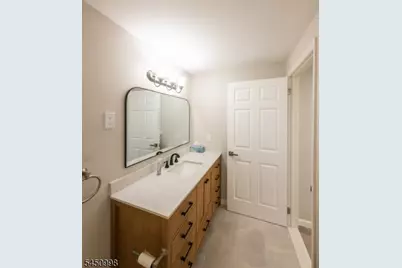 140A Plymouth Ln, Monroe Township, NJ 08831 - Photo 21