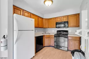 903 Spruce Hills Dr, Glen Gardner, NJ 08826 - Photo 13