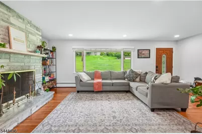 31 Surrey Dr, Wayne, NJ 07470 - Photo 5