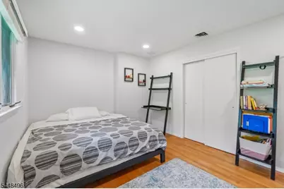 31 Surrey Dr, Wayne, NJ 07470 - Photo 11