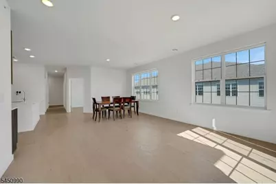 644 Lorhan Dr #644, Piscataway Township, NJ 08854 - Photo 9