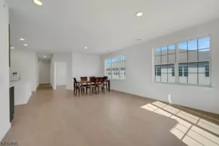 644 Lorhan Dr, Piscataway Township, NJ 08854 - Photo 7