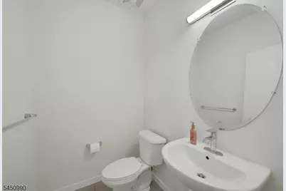 644 Lorhan Dr #644, Piscataway Township, NJ 08854 - Photo 21
