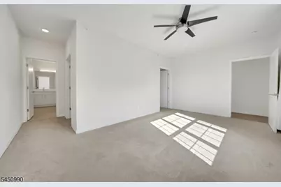 644 Lorhan Dr #644, Piscataway Township, NJ 08854 - Photo 15