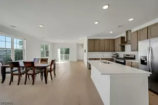 644 Lorhan Dr, Piscataway Township, NJ 08854 - Photo 5