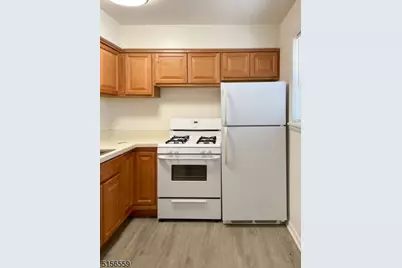 948 Valley Rd #A11, Clifton, NJ 07013 - Photo 5