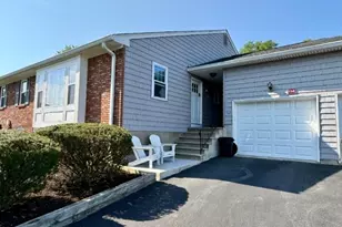114 Brandywyne Dr, Florham Park, NJ 07932 - Photo 1