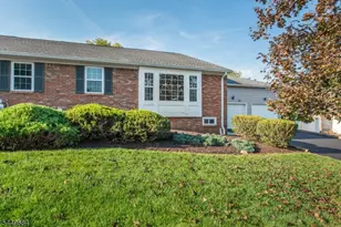 114 Brandywyne Dr, Florham Park, NJ 07932 - Photo 3
