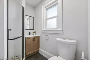 44 Gates Ave Apt, Montclair, NJ 07042 - Photo 19