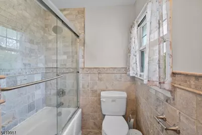 260 Saint Cloud Ave, West Orange Township, NJ 07052 - Photo 23
