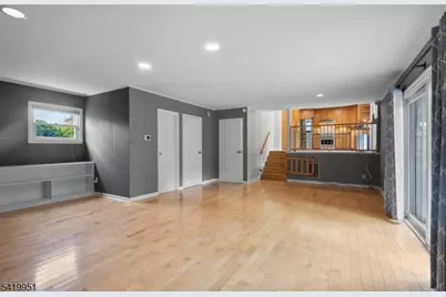 260 Saint Cloud Ave, West Orange Township, NJ 07052 - Photo 15
