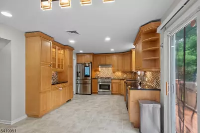 260 Saint Cloud Ave, West Orange Township, NJ 07052 - Photo 11
