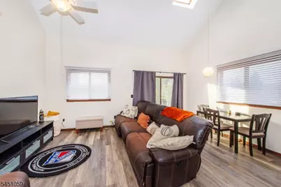 1 Deer Valley Ln Unit 2, Vernon, NJ 07462 - Photo 5