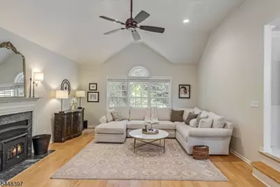14 Fieldstone Trl, Byram Township, NJ 07871 - Photo 15