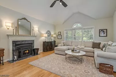 14 Fieldstone Trl, Byram Township, NJ 07871 - Photo 19