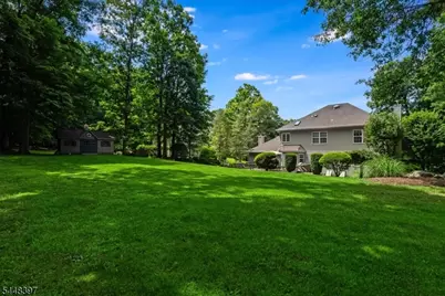 14 Fieldstone Trl, Byram Township, NJ 07871 - Photo 3