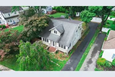 322 Romain Ave, Pompton Lakes, NJ 07442 - Photo 17