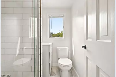 28 Brookhill Ter, Clifton, NJ 07013 - Photo 29