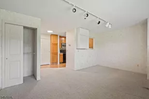 89 Park Edge, Berkeley Heights Township, NJ 07922 - Photo 7