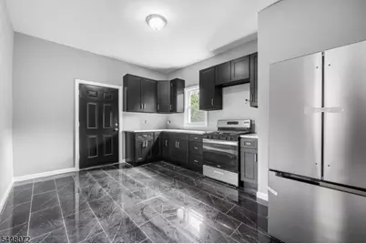 304 Ridgewood Ave, Newark, NJ 07112 - Photo 11