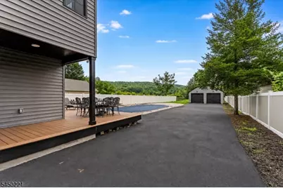 1074 Colfax Ave, Pompton Lakes, NJ 07442 - Photo 33