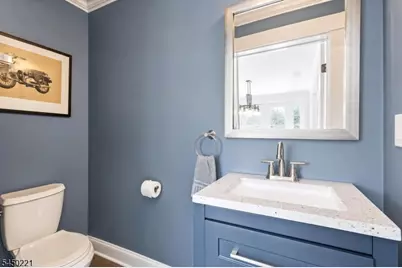 1074 Colfax Ave, Pompton Lakes, NJ 07442 - Photo 9