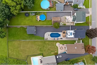 1074 Colfax Ave, Pompton Lakes, NJ 07442 - Photo 49